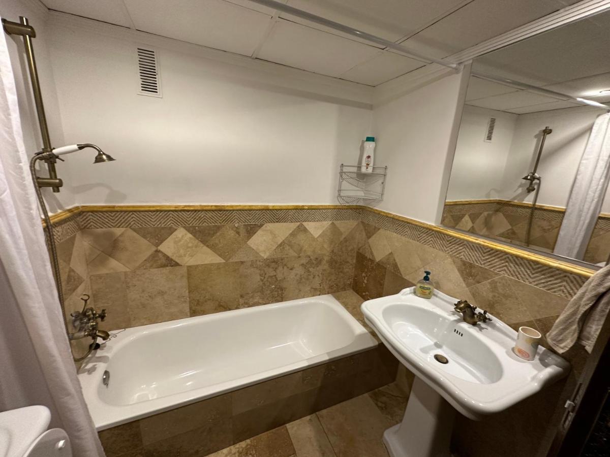 Appartement Apartamento En El Centro A Dos Minutos De La Playa à Fuengirola Extérieur photo